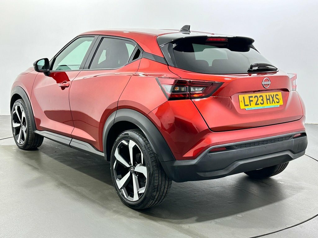 Nissan Juke 1L Tekna LF23HXS Red #5