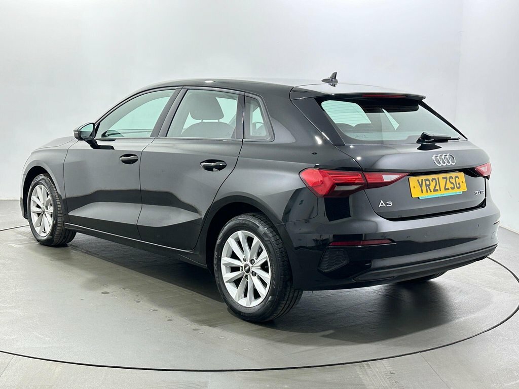 Audi A3 2L Technik YR21ZSG Black #5