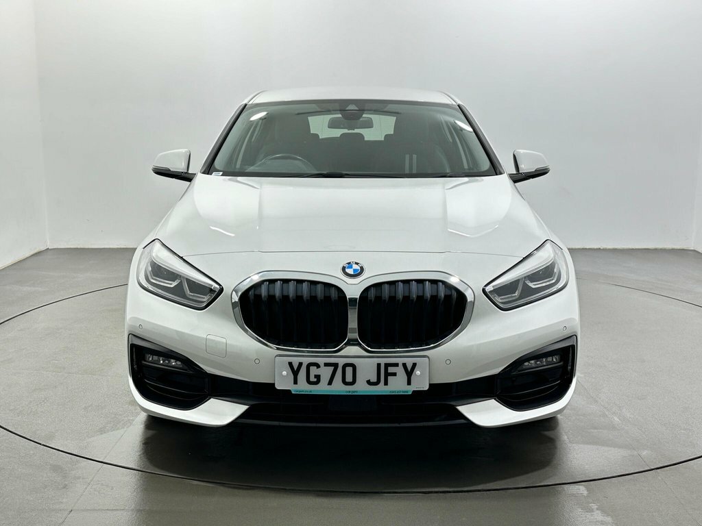 BMW 1 Series 1.5L Sport YG70JFY White #2