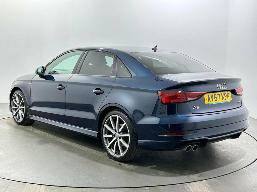 Audi A3 2L Black Edition AV67KPP Blue #5