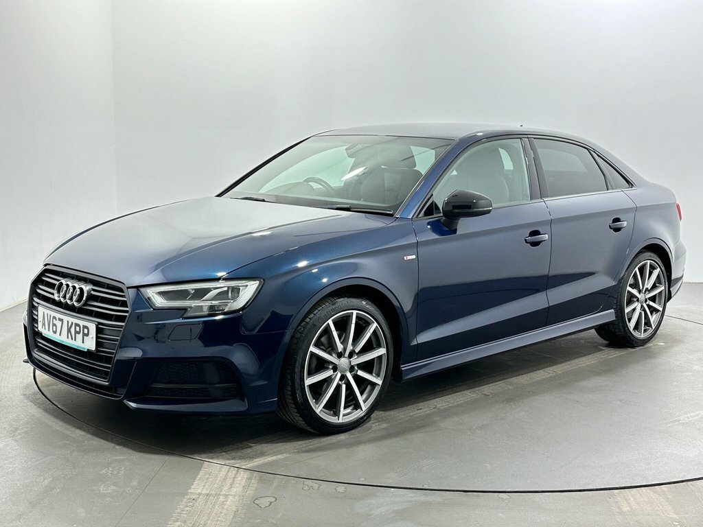 Audi A3 2L Black Edition AV67KPP Blue #3
