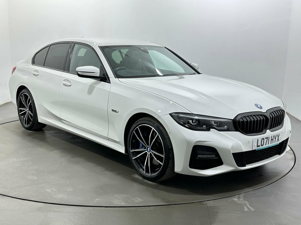 BMW 3 Series 2L M Sport White