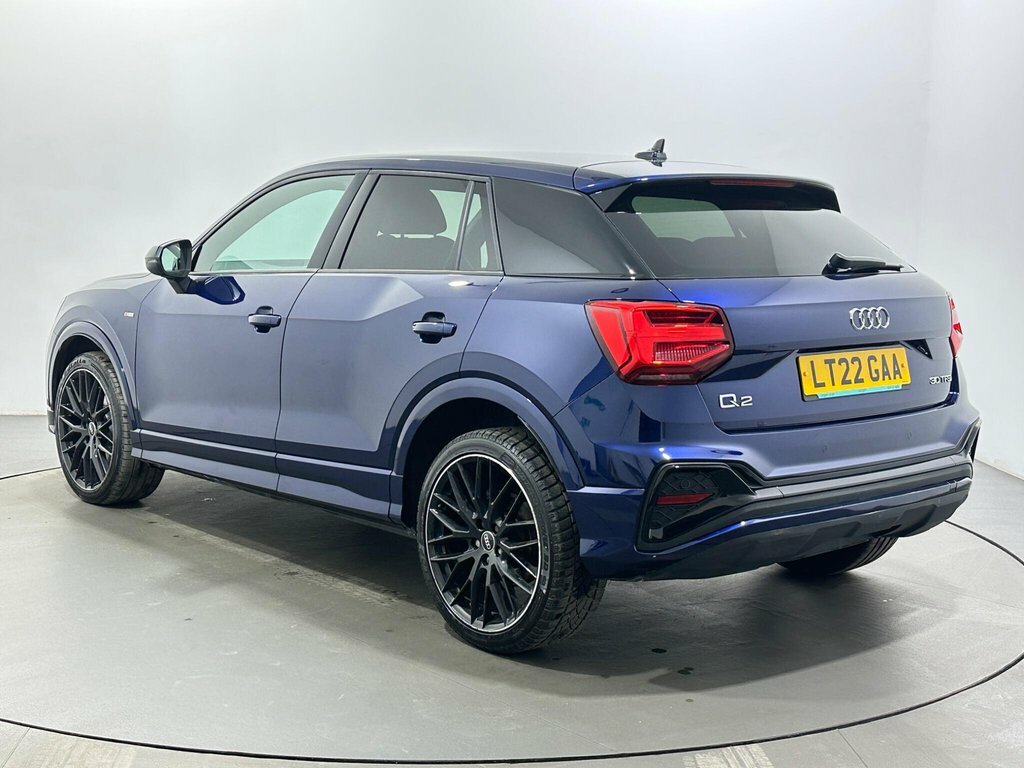 Audi Q2 1L Black Edition LT22GAA Blue #5