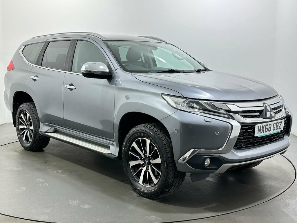 Mitsubishi Shogun Sport 2.4L 4 Grey
