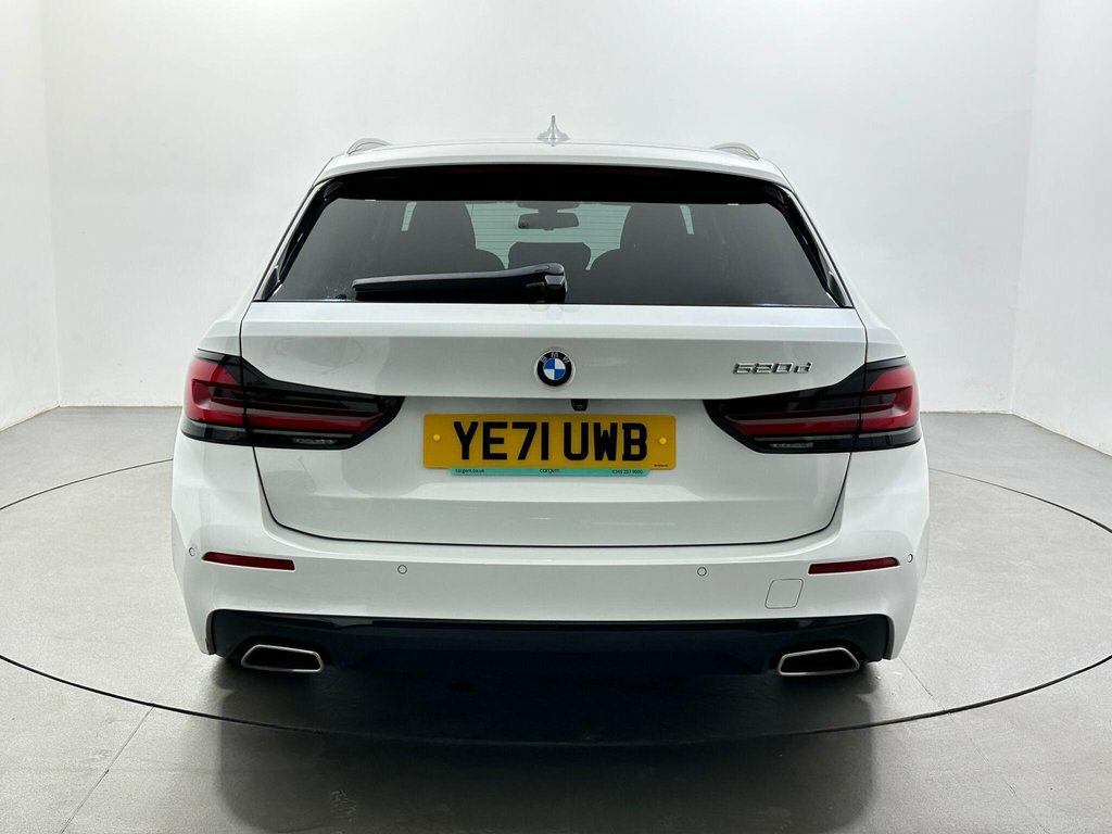 BMW 5 Series 2L Se YE71UWB White #6