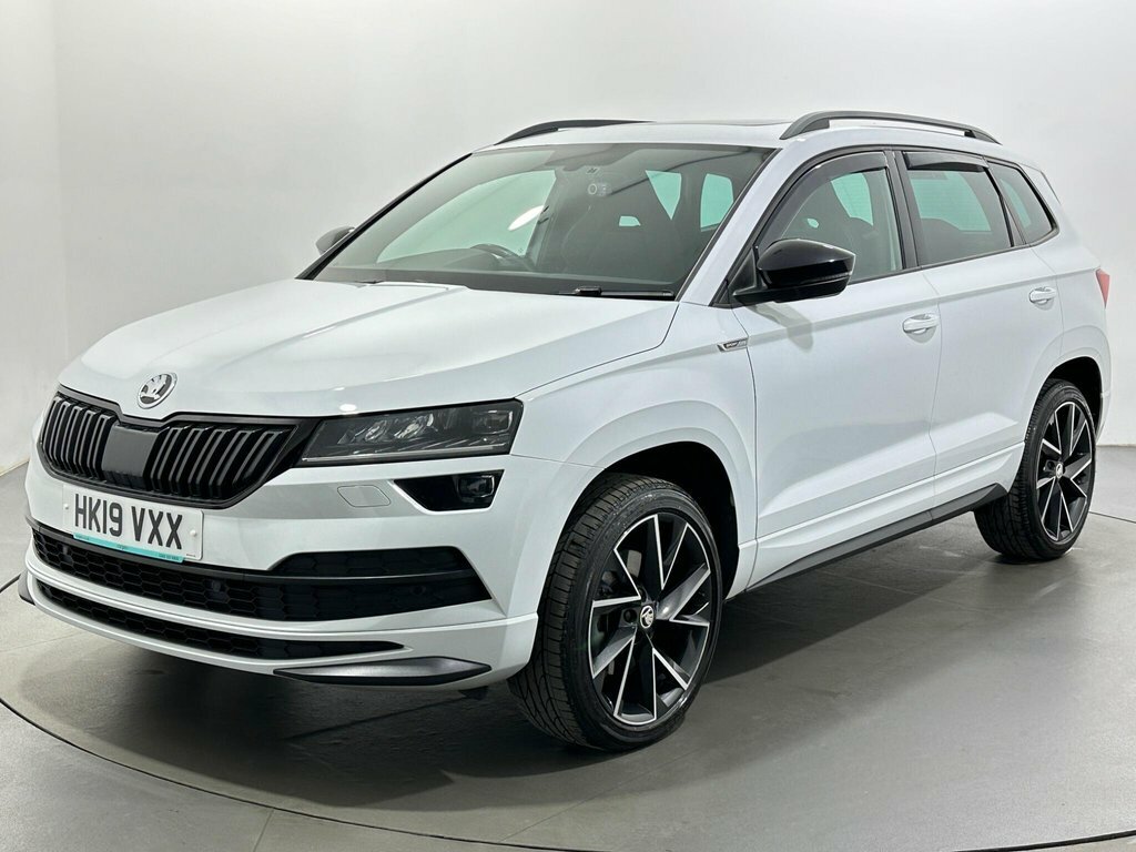 Skoda Karoq 2L Sportline White #3
