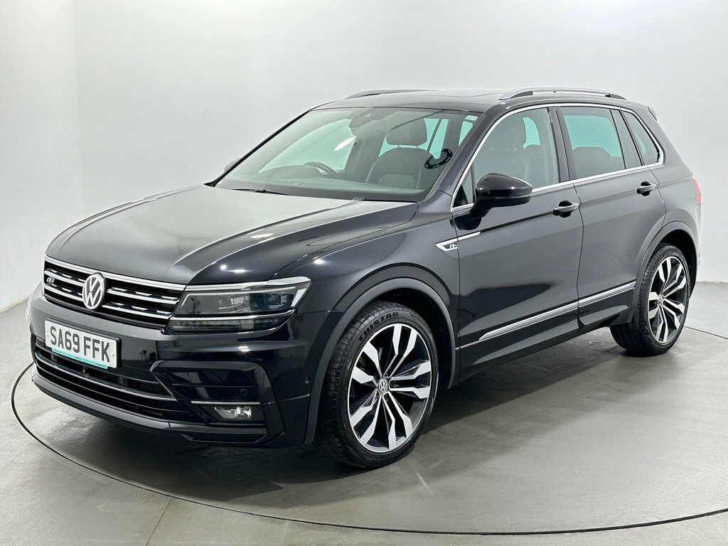Volkswagen Tiguan 2L R-line SA69FFK Black #3