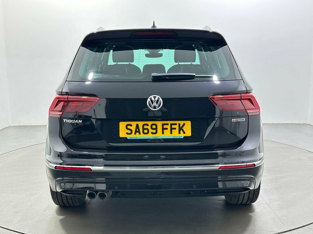 Volkswagen Tiguan 2L R-line SA69FFK Black #6