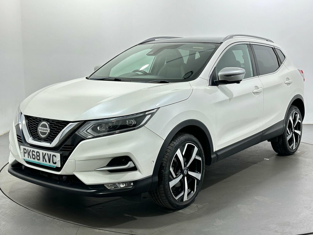 Nissan Qashqai 1.3L Tekna PK68KVC White #3