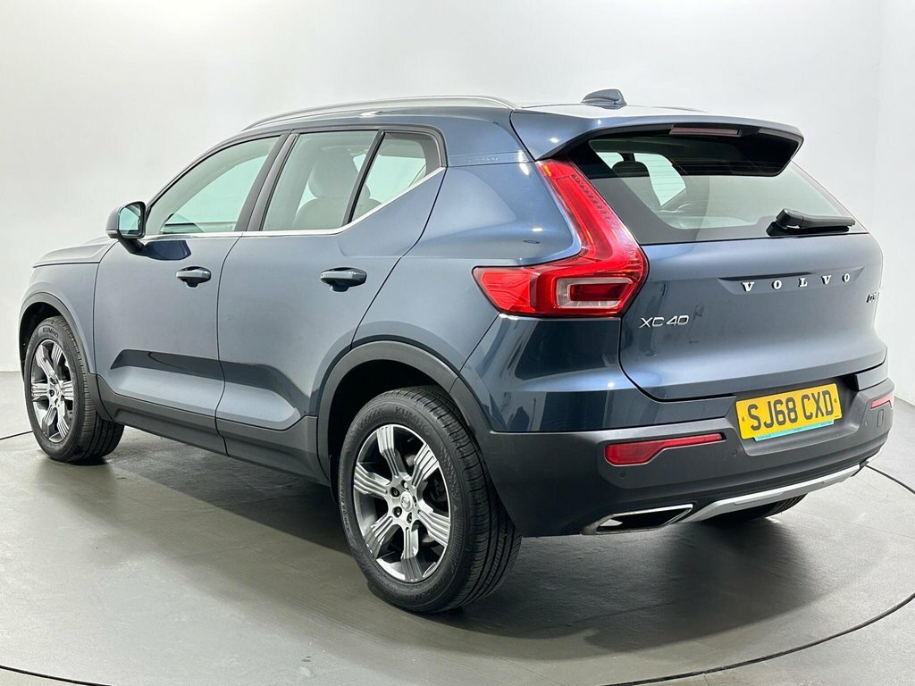 Volvo XC40 2L Inscription SJ68CXD Blue #5