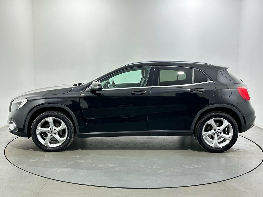 Mercedes-Benz GLA Class 2.1L Sport EO68WVM Black #4