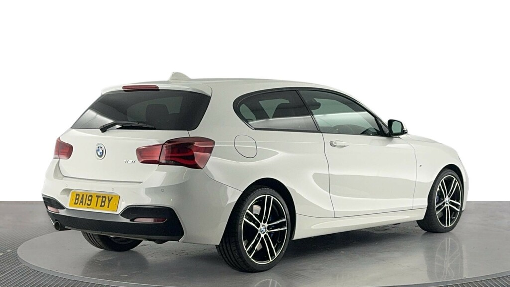 BMW 1 Series 1.5 118I Gpf M Sport Shadow Edition Hatchback BA19TBY White #4
