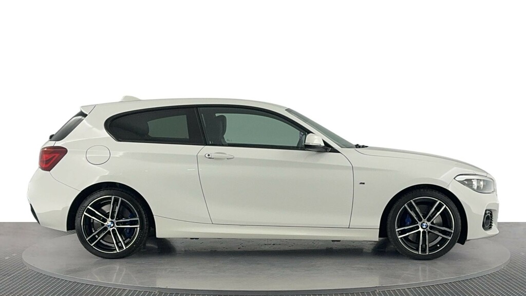 BMW 1 Series 1.5 118I Gpf M Sport Shadow Edition Hatchback BA19TBY White #3