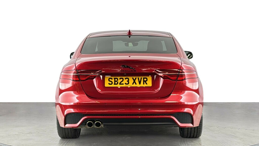 Jaguar XE 2.0 D200 Mhev R-dynamic Se Black Saloon Red #5