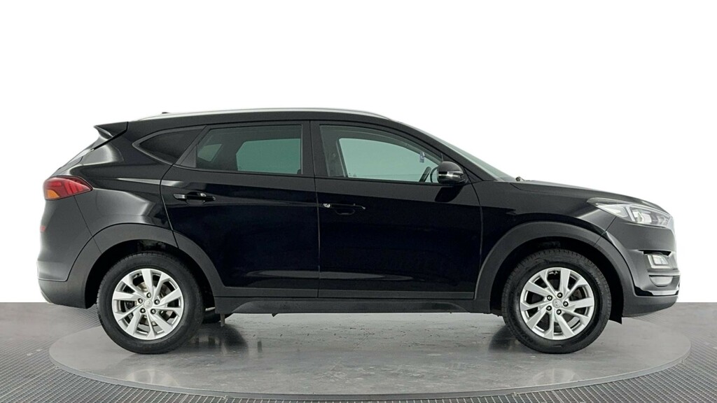 Hyundai Tucson 1.6 Crdi Se Nav Suv Euro 6 Ss HT19TZL Black #3