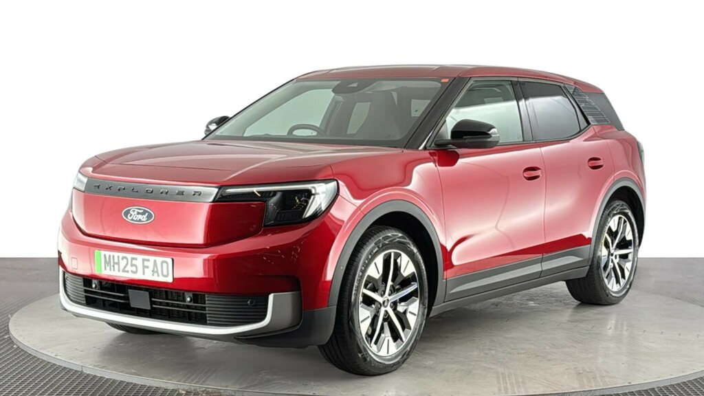 Ford Explorer Standard Range 52Kwh Select Suv Red