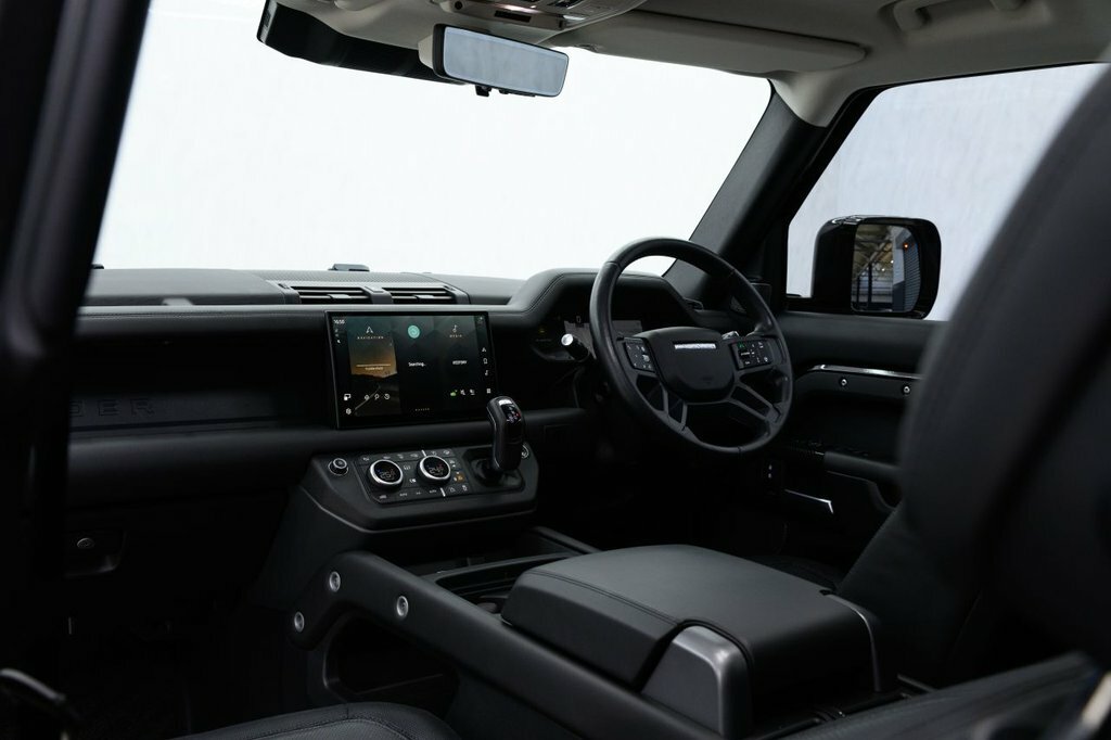 Land Rover Defender 3L X-dynamic Hse BA24YDL Black #3