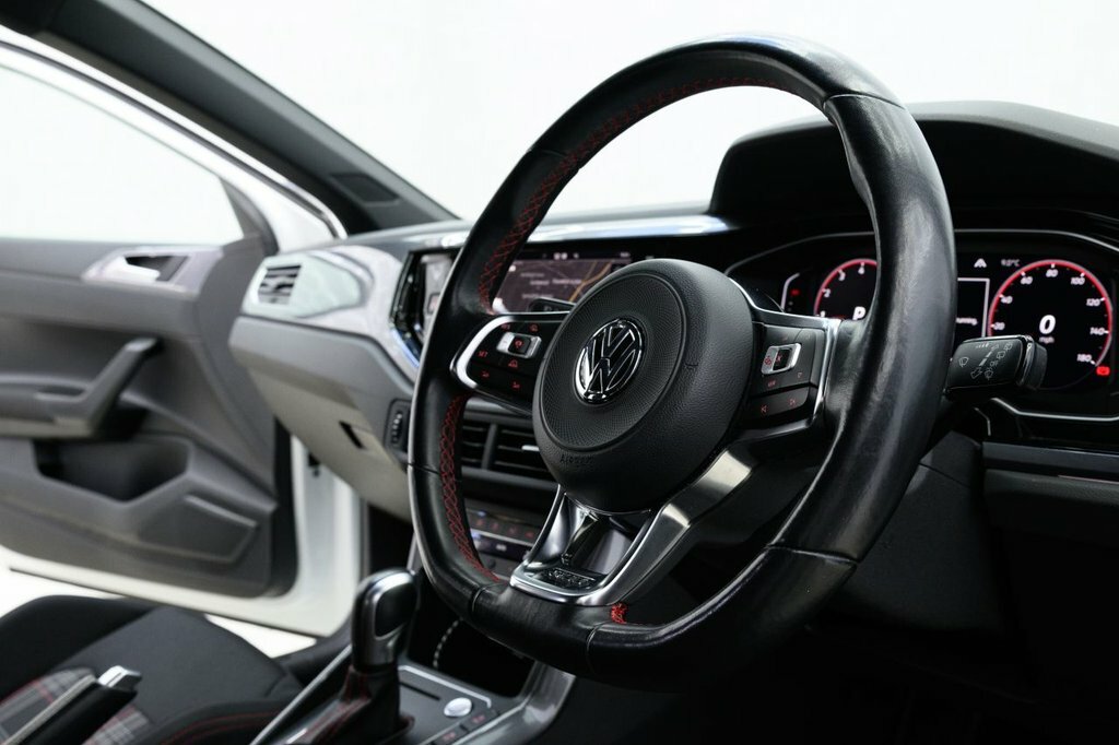 Volkswagen Polo 2L Gti MA70CFF White #3