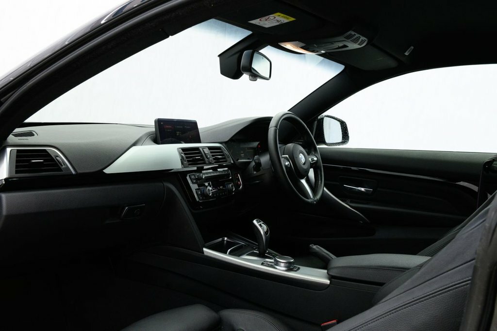 BMW 4 Series Gran Coupe 3L M Sport VK18NRX Black #3