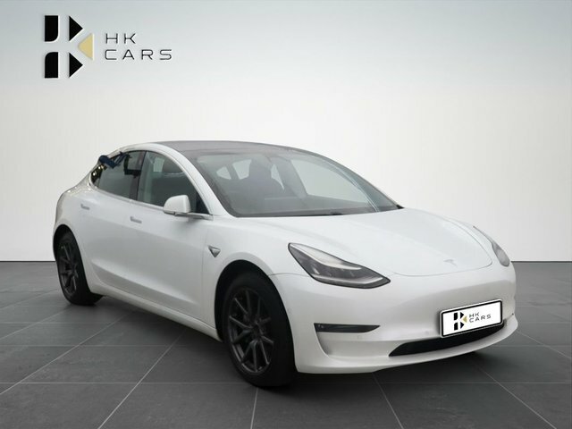 Tesla Model 3 Dual Motor Long Range Saloon 4 White