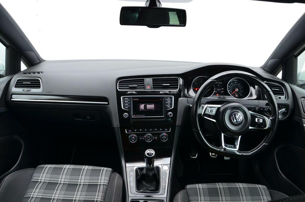 Volkswagen Golf Hatchback 2.0 Tdi Bluemotion Tech Gtd Euro 6 Ss KM15DAV White #2