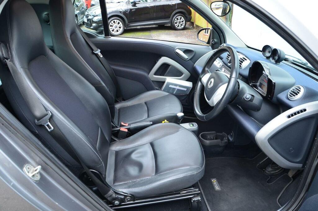 Smart Fortwo Coupe Coupe 1.0 Mhd Grandstyle Softtouch Euro 5 Ss WM14YFY Black #4