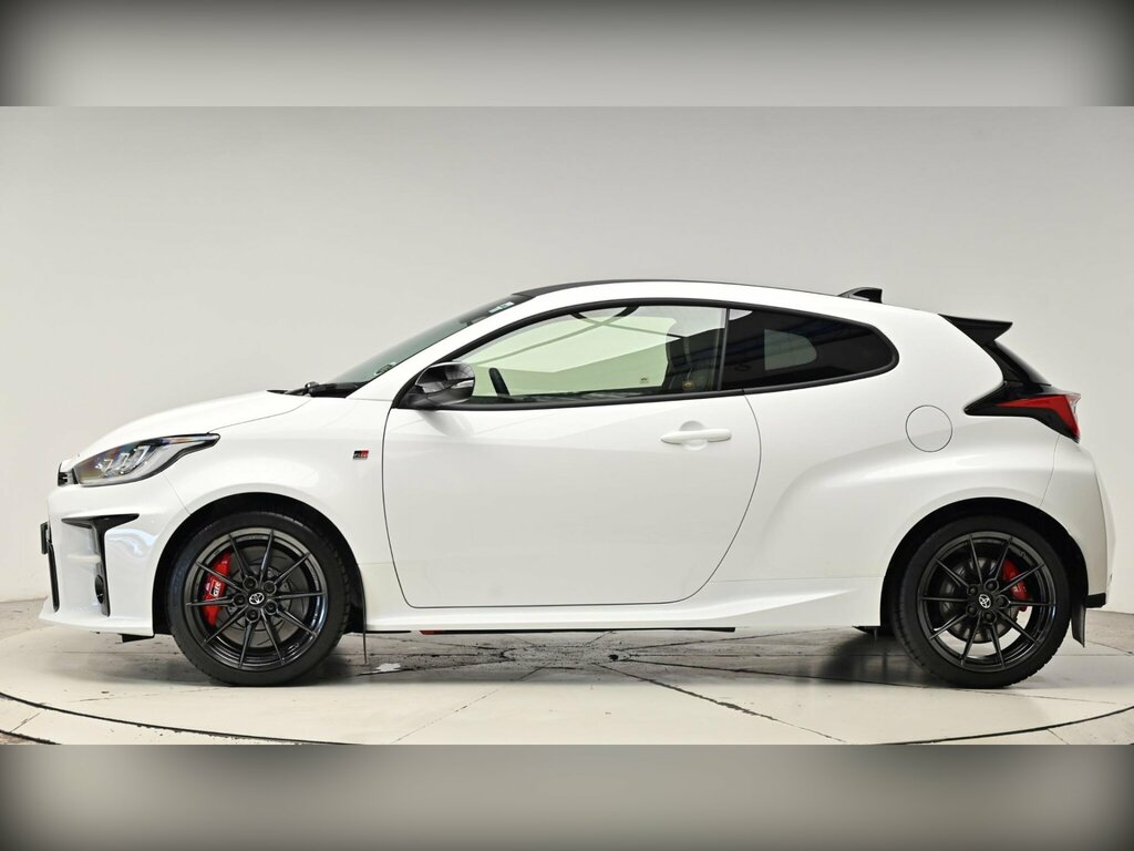 Toyota Yaris 1.6T Gr Circuit Awd Euro 6 White #3
