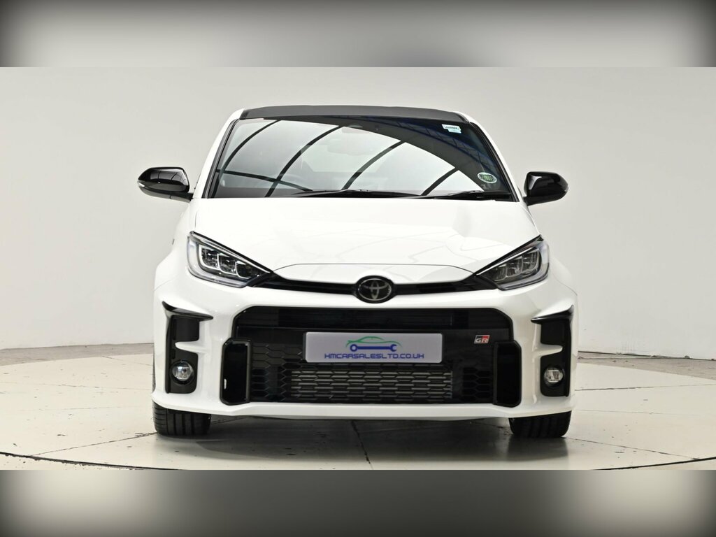 Toyota Yaris 1.6T Gr Circuit Awd Euro 6 White #2