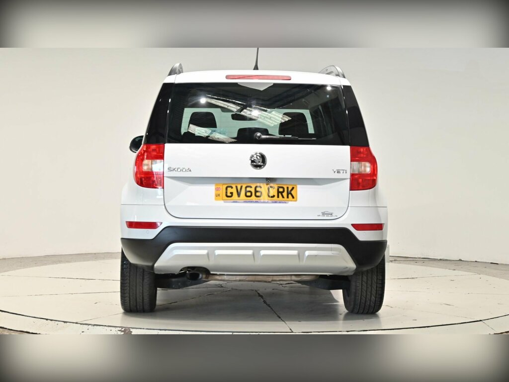 Skoda Yeti 1.2 Tsi Se L Outdoor Dsg Euro 6 Ss White #5
