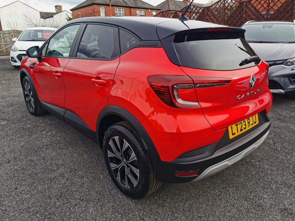 Renault Captur 1L Evolution LT23RJJ Red #4