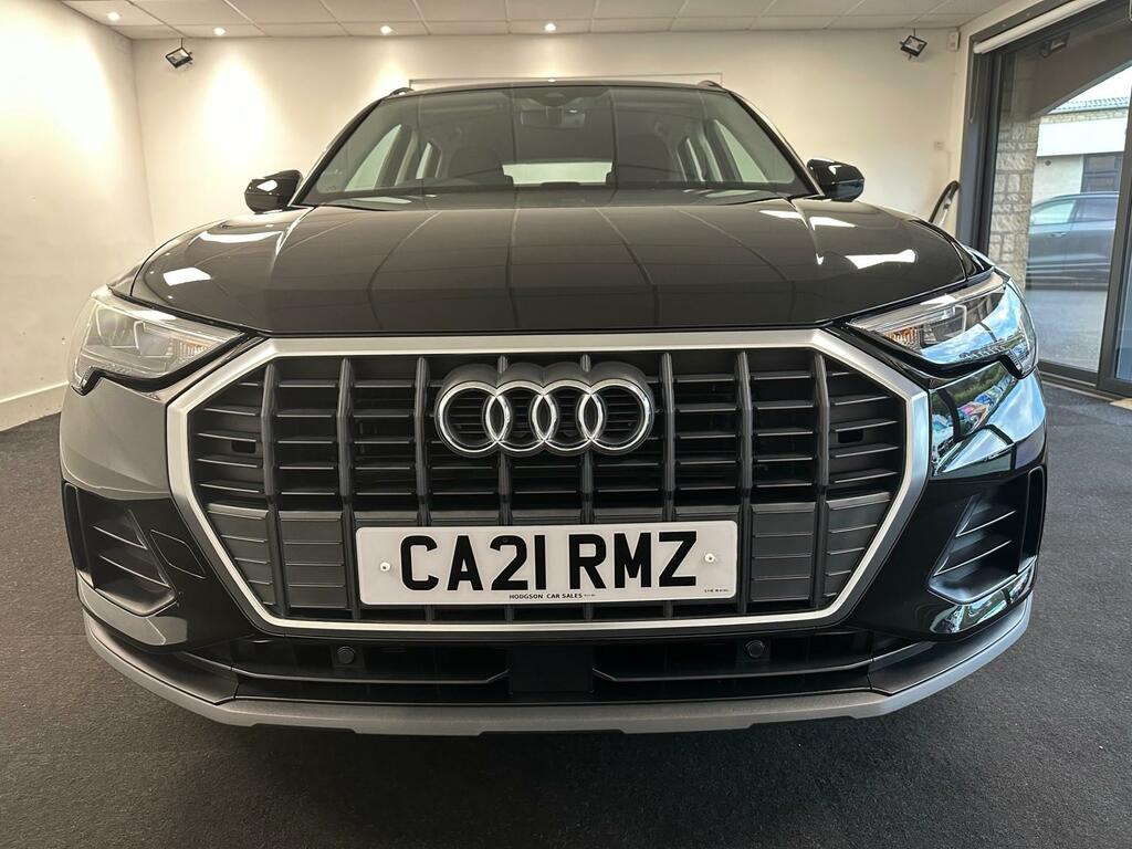 Audi Q3 1.5 Tfsi Cod 35 Technik Suv Euro CA21RMZ Black #2