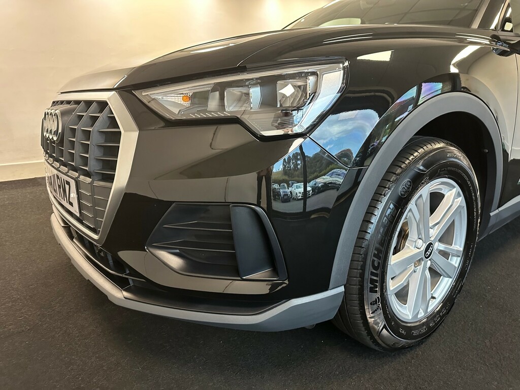 Audi Q3 1.5 Tfsi Cod 35 Technik Suv Euro CA21RMZ Black #5