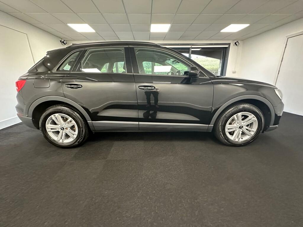 Audi Q3 1.5 Tfsi Cod 35 Technik Suv Euro CA21RMZ Black #6