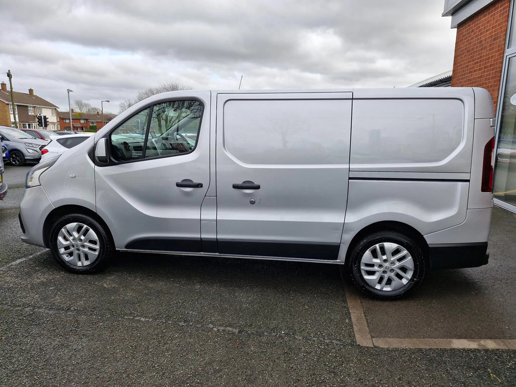 Renault Trafic Sl27 Dci 120 Sport Nav Euro 6 MT19KNH #6