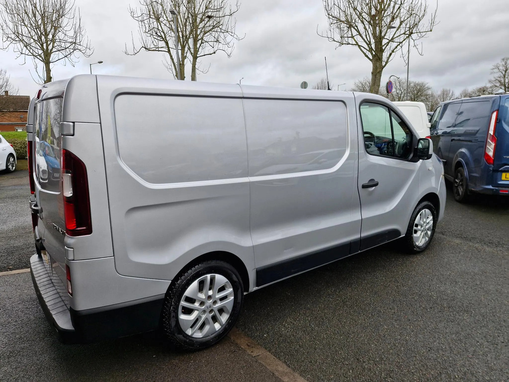 Renault Trafic Sl27 Dci 120 Sport Nav Euro 6 MT19KNH #4