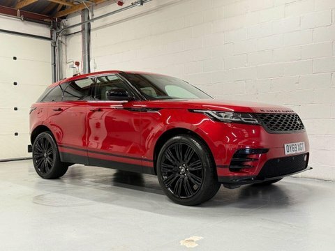 Land Rover Range Rover Velar 2.0 D240 R-dynamic Red