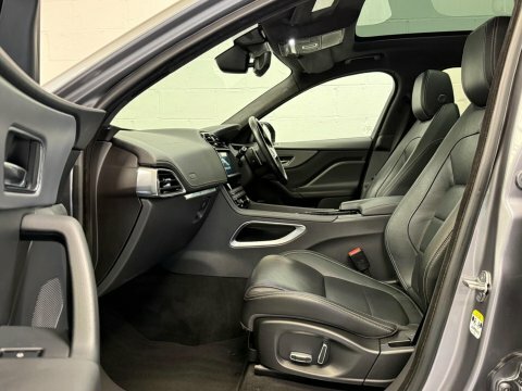 Jaguar F-Pace 2.0 D180 Chequered SC69UFS Grey #3