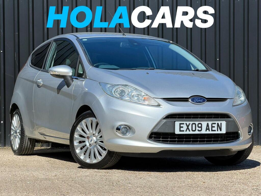 Ford Fiesta 1.6 Titanium Silver