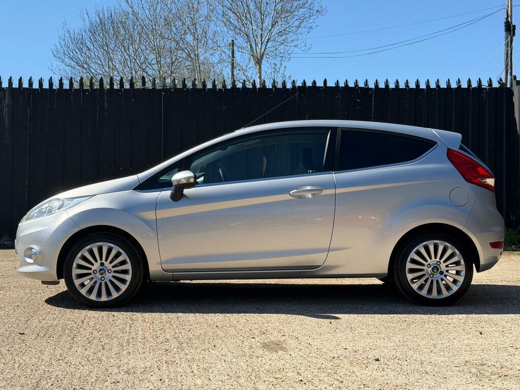Ford Fiesta 1.6 Titanium Silver #5