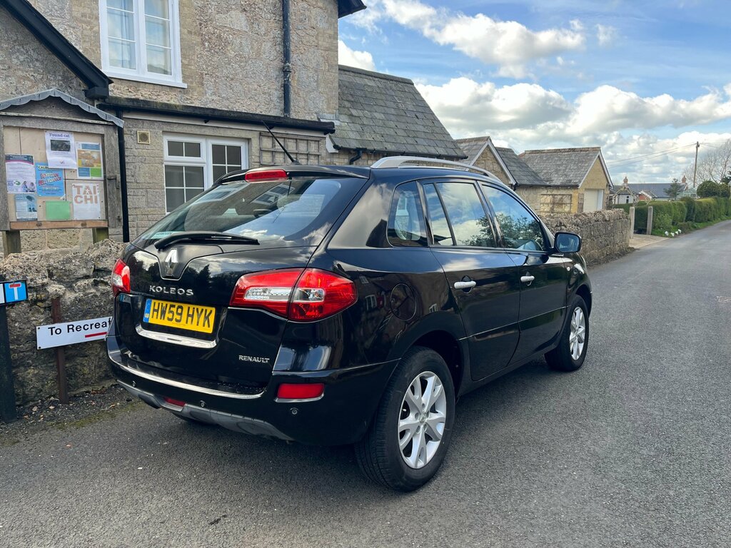 Renault Koleos 2.0 Dci Dynamique S Snav Suv 4Wd Black #4