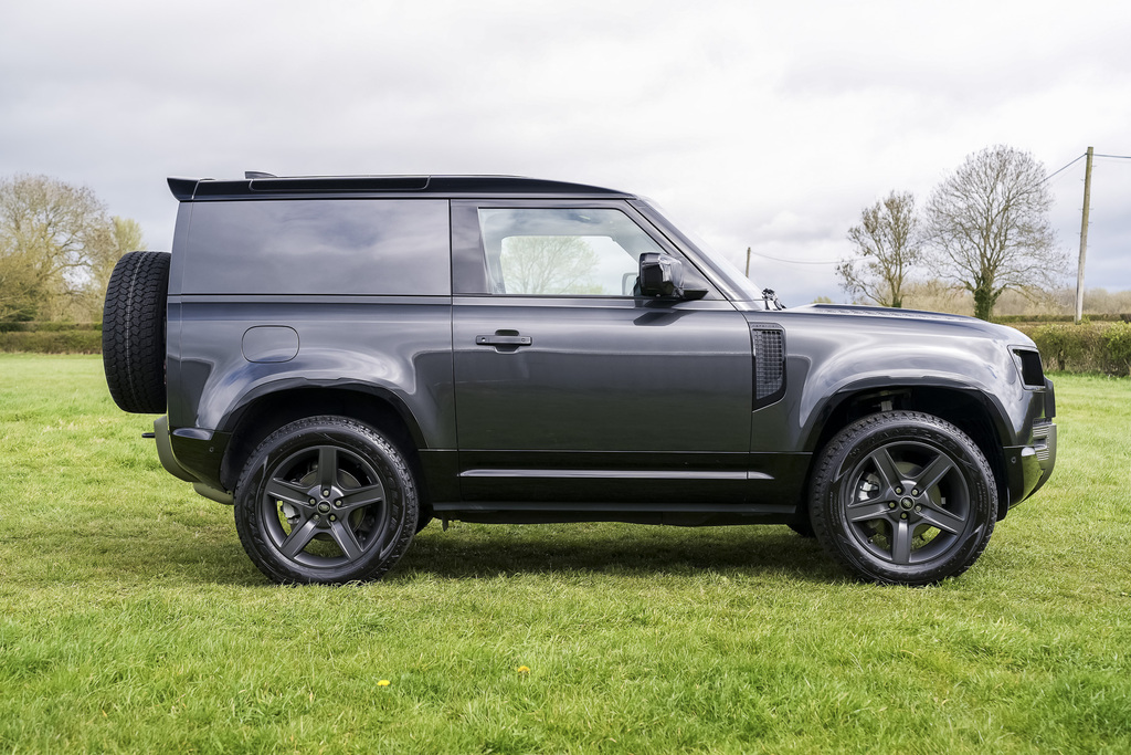 Land Rover Defender 3.0 D250 Hard Top X-dynamic Se HN25ABK Grey #6