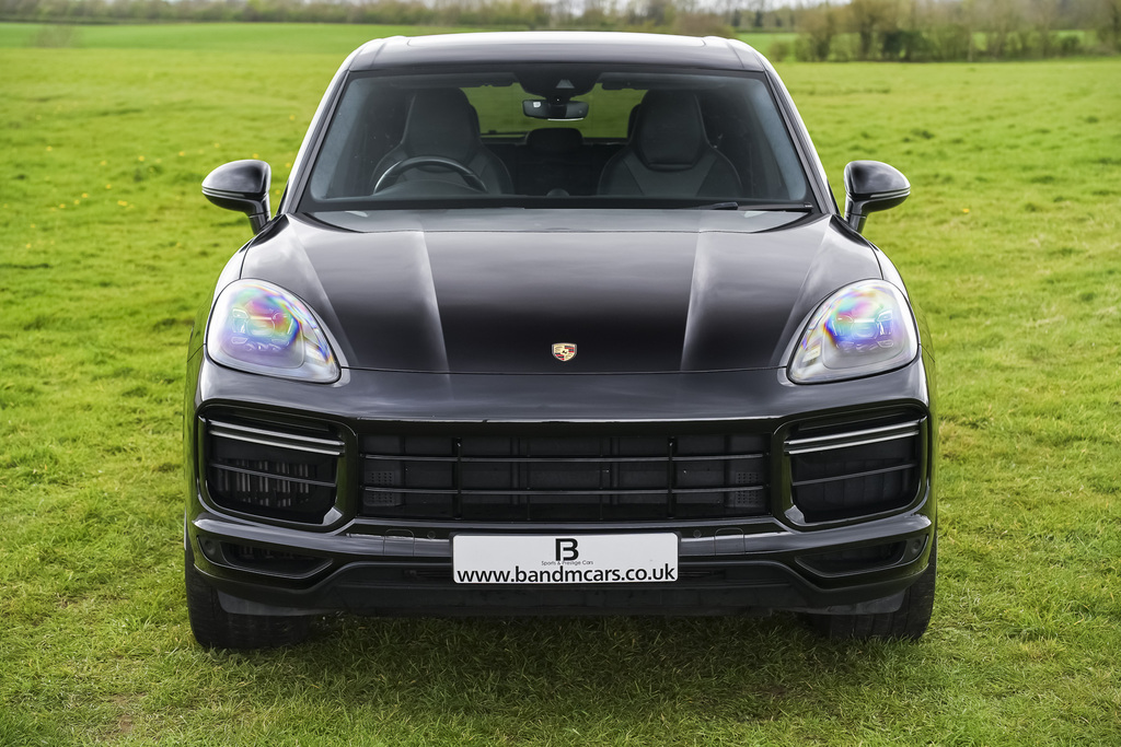 Porsche Cayenne Turbo Tiptronic S Black #2