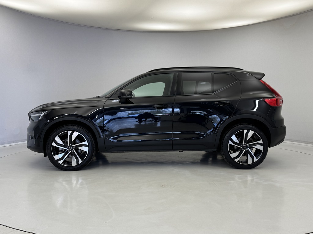 Volvo XC40 2.0 B3p Plus Dark RE25OVX Black #2
