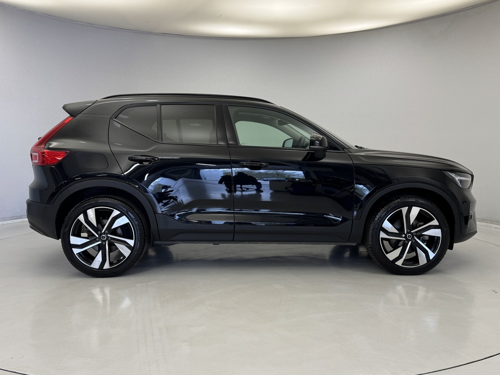 Volvo XC40 2.0 B3p Ultra Dark RA74DFE Black #5