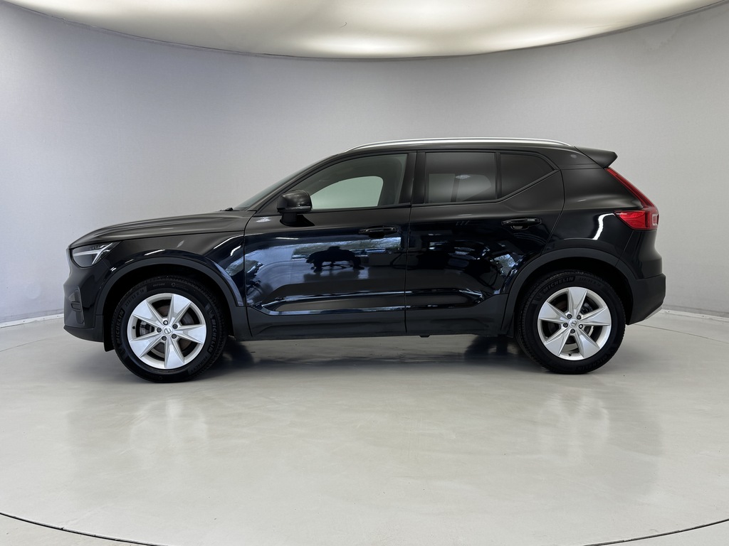 Volvo XC40 2.0 B3p Core RE25LBL Black #3