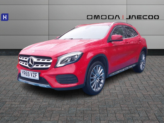 Mercedes-Benz GLA Class Gla 200 Amg Line Edition YR69VZF Red #4