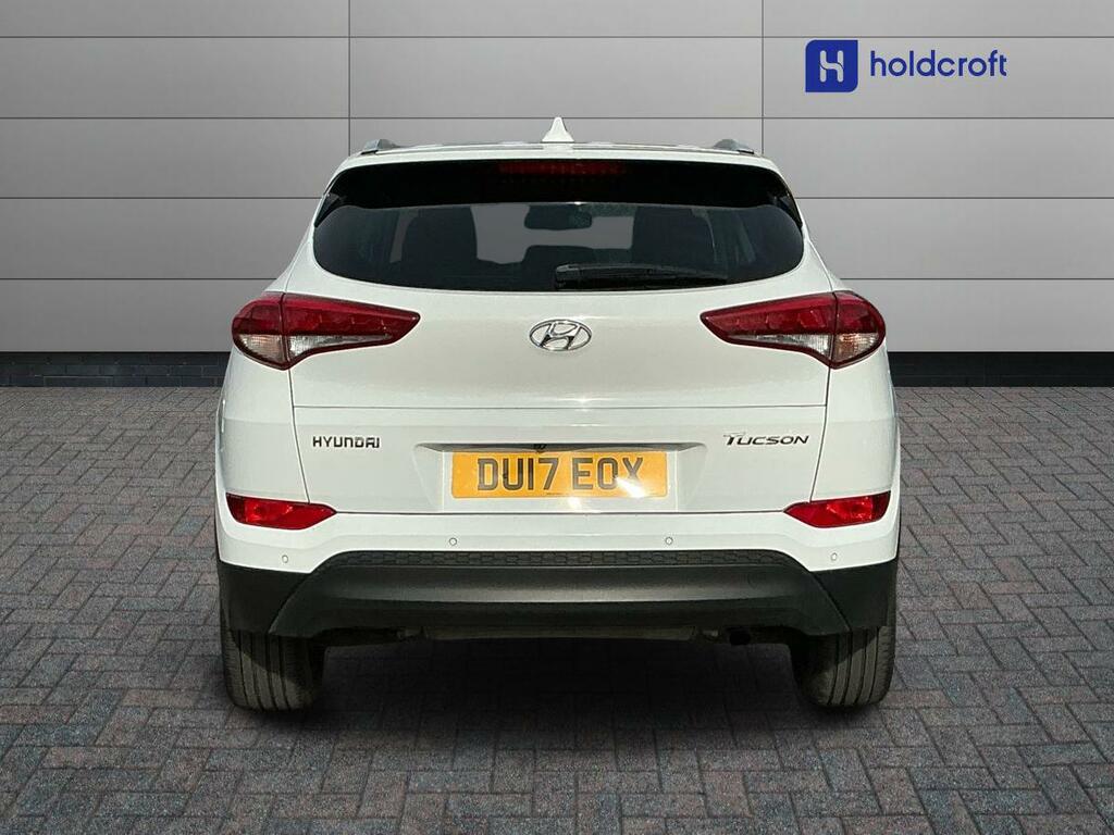 Hyundai Tucson 1.7 Crdi Blue Drive Sport Edition 2Wd White #3