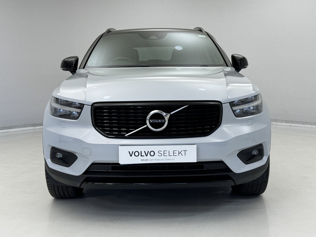 Volvo XC40 2.0 B4p R Design Pro Silver #2