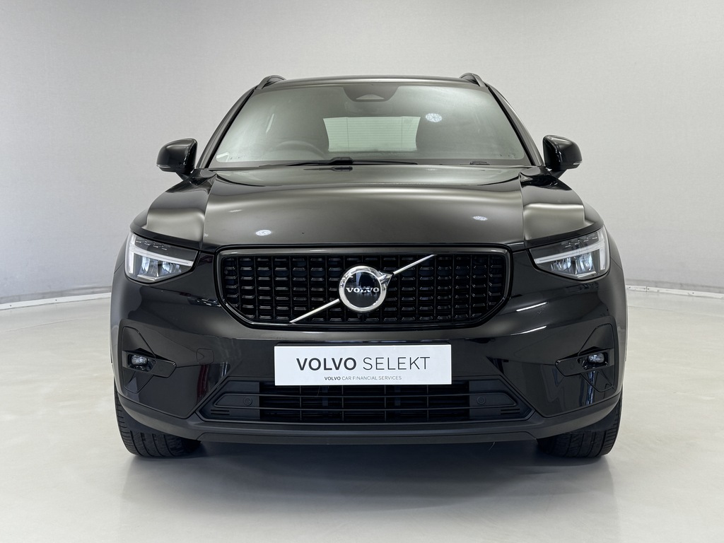 Volvo XC40 2.0 B4p Plus Dark Awd DX72LVS Black #2