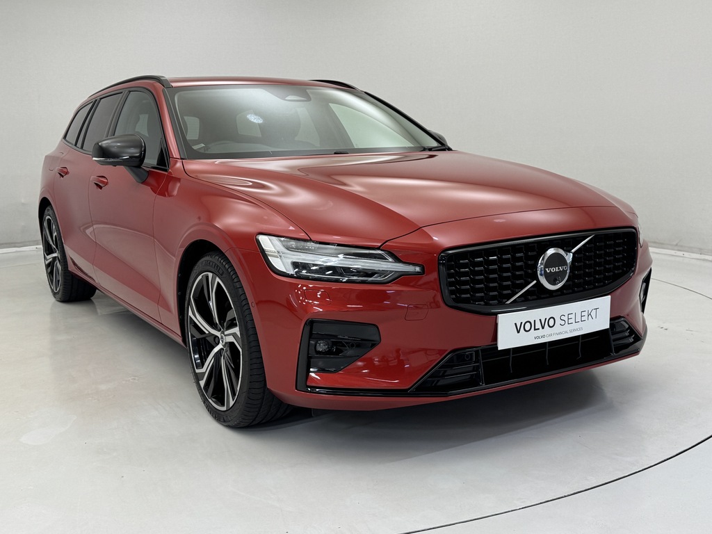 Volvo V60 2.0 B4p Ultra Dark Red